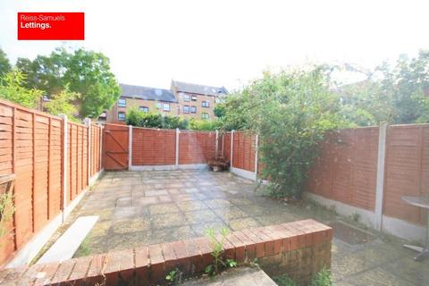 4 bedroom terraced house to rent, Manchester Road, London E14