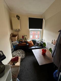 1 bedroom apartment to rent, Latchmere Road Fallowfield Manchester