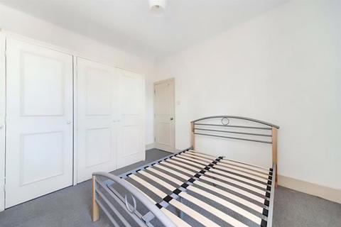 1 bedroom flat to rent, Isis Street, London SW18