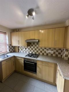 3 bedroom terraced house to rent, Stainers Way, Chippenham