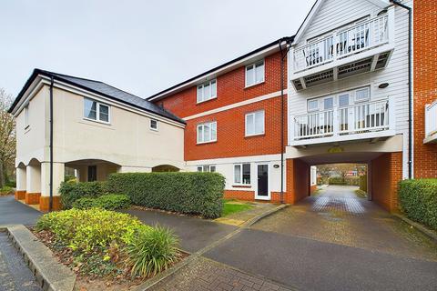 2 bedroom apartment to rent, Chequers Avenue, High Wycombe, Buckinghamshire, HP11 1GP