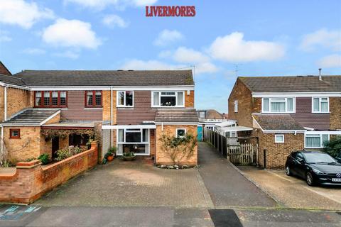 4 bedroom semi-detached house for sale, Bowmans Road, Dartford