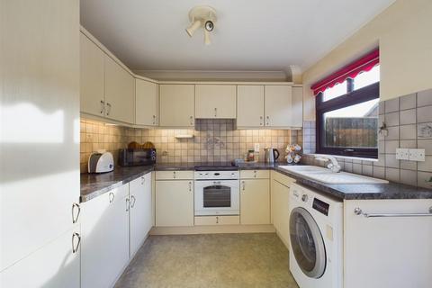 2 bedroom townhouse for sale, Harberton Close, Nottingham NG5