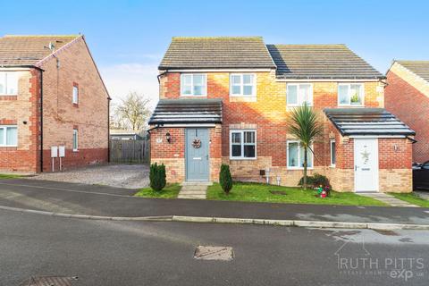 3 bedroom semi-detached house for sale, Oakdale Drive, Pontefract WF9