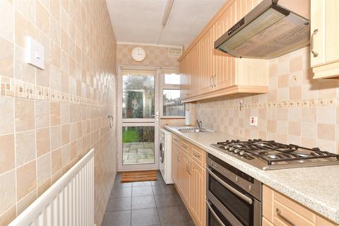 3 bedroom terraced house for sale, Montrose Avenue, Welling, Kent