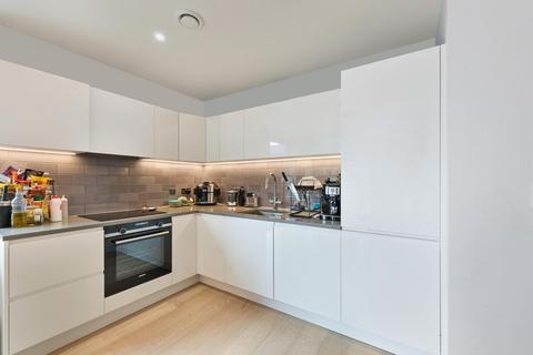 2 bedroom apartment for sale, John Cabot House, Royal Wharf, E16