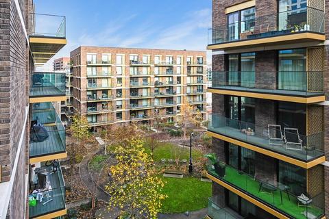 2 bedroom apartment for sale, John Cabot House, Royal Wharf, E16