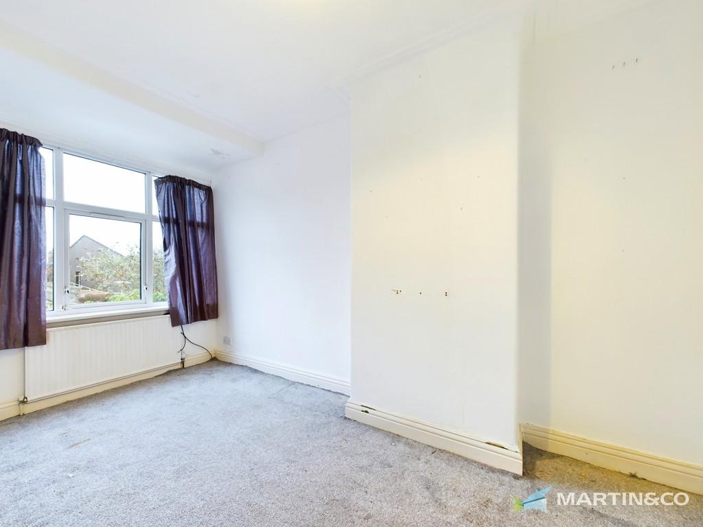 Bedroom 2 (a)