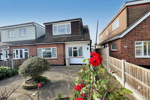 3 bedroom semi-detached house for sale, High Road, Benfleet