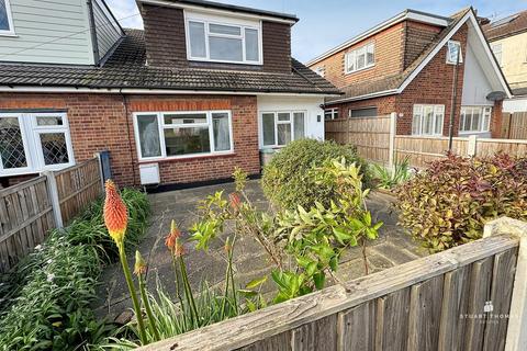 3 bedroom semi-detached house for sale, High Road, Benfleet