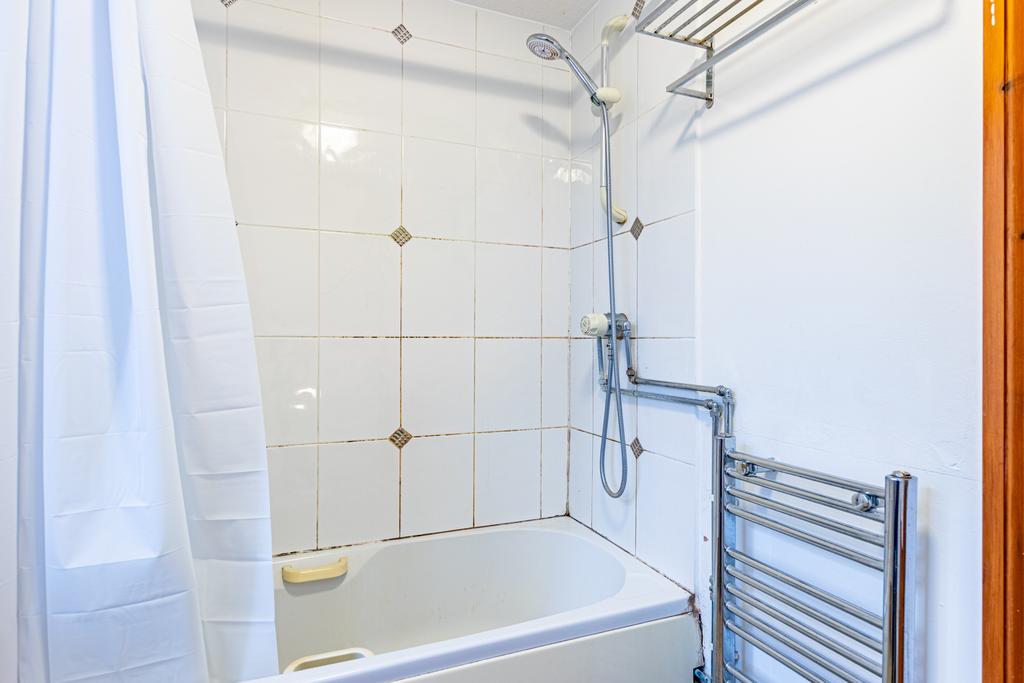 Bathroom2