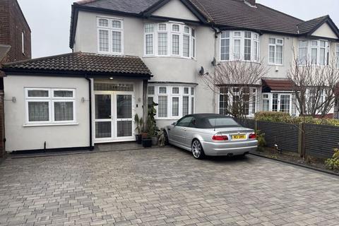 4 bedroom end of terrace house for sale, Bellegrove Road, Welling