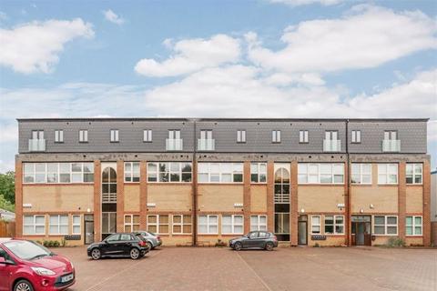 1 bedroom flat to rent, Woodland Court, Soothouse Spring, Childwick Green, St Albans AL3 6NR