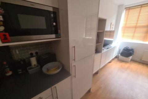 1 bedroom flat to rent, Woodland Court, Soothouse Spring, Childwick Green, St Albans AL3 6NR