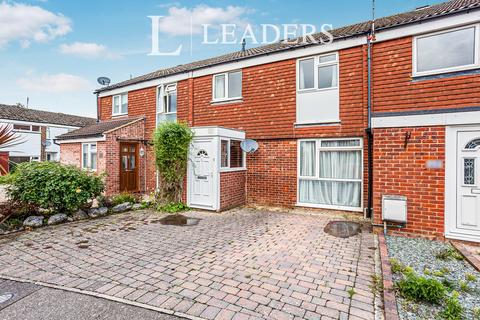 3 bedroom terraced house to rent, Thelton Avenue, Broadbridge Heath