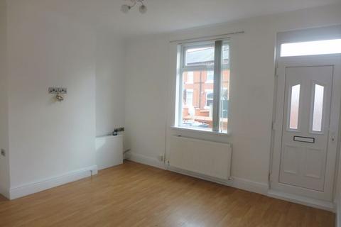 2 bedroom terraced house to rent, Barons Road, Wrexham