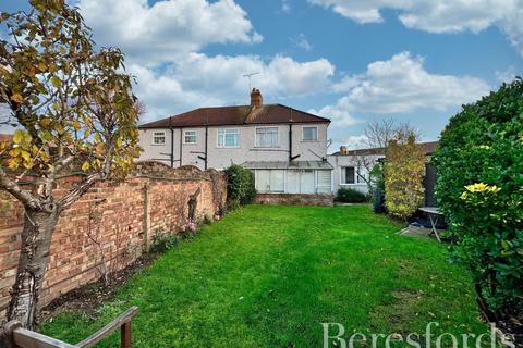 33 Milton Avenue, Hornchurch, RM12 4BN