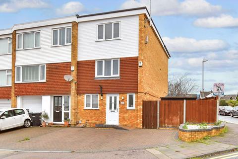 4 bedroom townhouse for sale, Elmfield Close, Gravesend, Kent