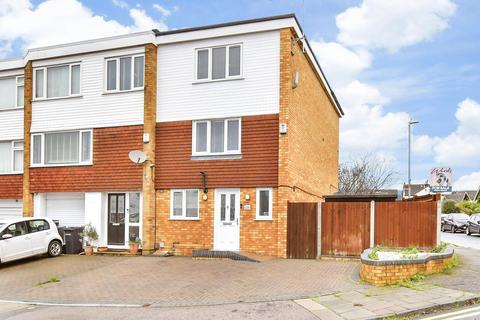 4 bedroom townhouse for sale, Elmfield Close, Gravesend, Kent