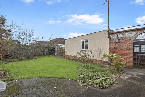 3 bedroom bungalow for sale, Longbank Road, Ormesby