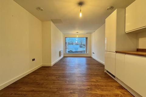 2 bedroom apartment to rent, Trident Apartments, Sale, M33 6PS