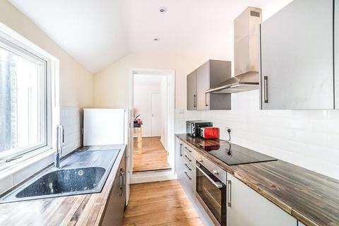 2 bedroom end of terrace house for sale, St. Johns Road, Kent ME13