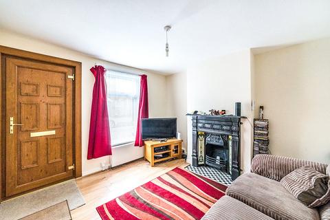 2 bedroom end of terrace house for sale, St. Johns Road, Kent ME13