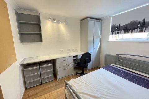 5 bedroom house share to rent, Birmingham B17