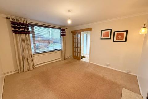 3 bedroom semi-detached house to rent, Ipswich IP1