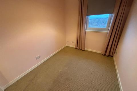 2 bedroom flat to rent, Wellington Street, Craigneuk, Wishaw