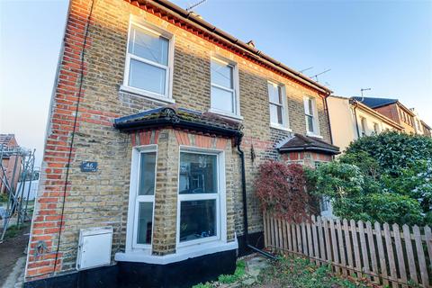 2 bedroom semi-detached house for sale, Milton Road, Westcliff-on-Sea SS0