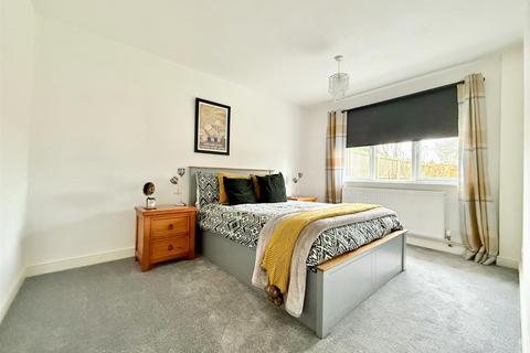 38 Althorp Close, Tuffley, Gloucester, GL4 0XP