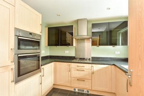 2 bedroom end of terrace house for sale, Archbishops Crescent, Gillingham, Kent