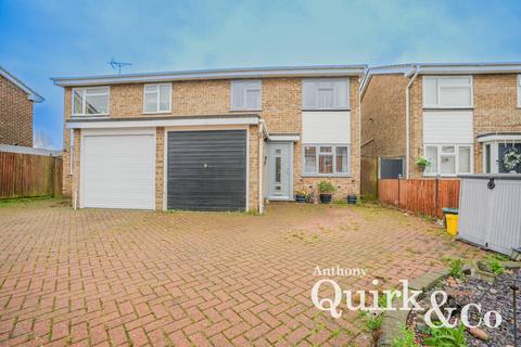 3 bedroom semi-detached house for sale, Hilton Road, Canvey Island, SS8