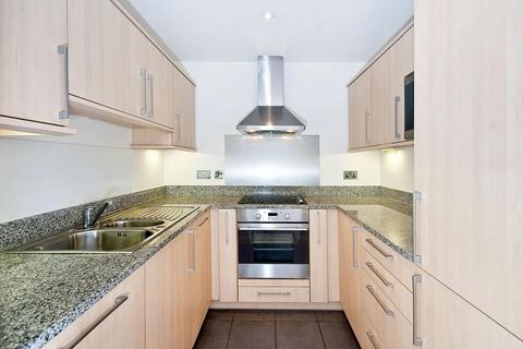 2 bedroom apartment to rent, Westgate Apartments, Royal Docks E16