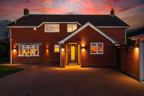 5 bedroom detached house for sale, Barley Way, Leicester LE7