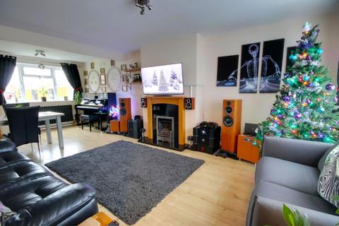 3 bedroom end of terrace house for sale, Elm Court, Bristol BS31