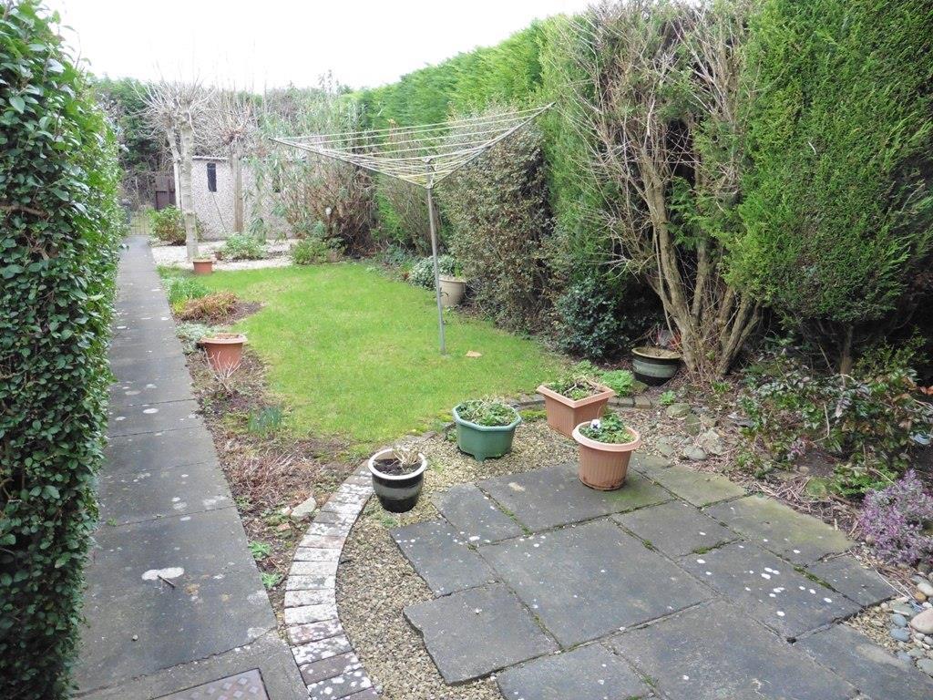 Ribble Way garden.JPG