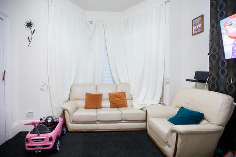 1 bedroom flat for sale, Grant Street, Greenock PA15