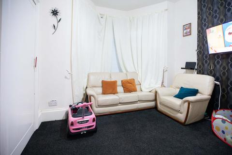 1 bedroom flat for sale, Grant Street, Greenock PA15