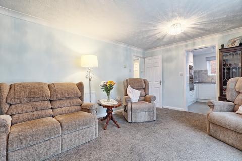 82 Broad Oaks, Wickford, SS12 9BQ