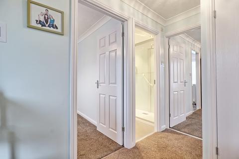 82 Broad Oaks, Wickford, SS12 9BQ