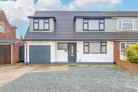 4 bedroom semi-detached house for sale, Ferry Road, Hockley SS5