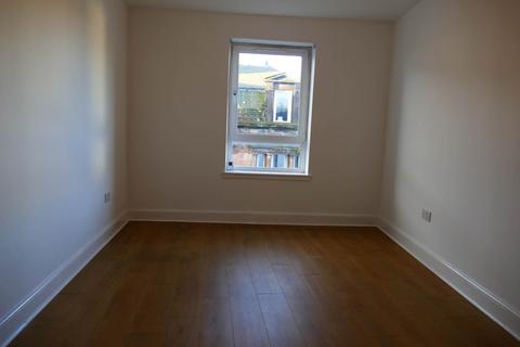 4 bedroom flat to rent, Vennel Street, Stewarton