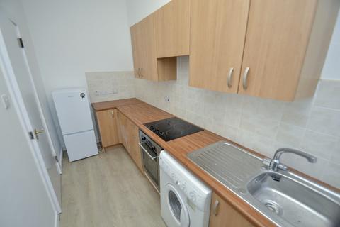 1 bedroom flat to rent, 1/2 79 Wellshot Road, Tollcross, Glasgow, G32 7XJ