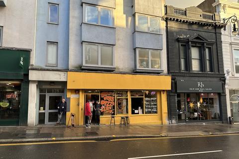 Retail property (high street) to rent, Brighton BN1