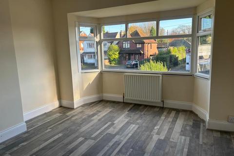 3 bedroom semi-detached house to rent, Lichfield Road, Walsall Wood