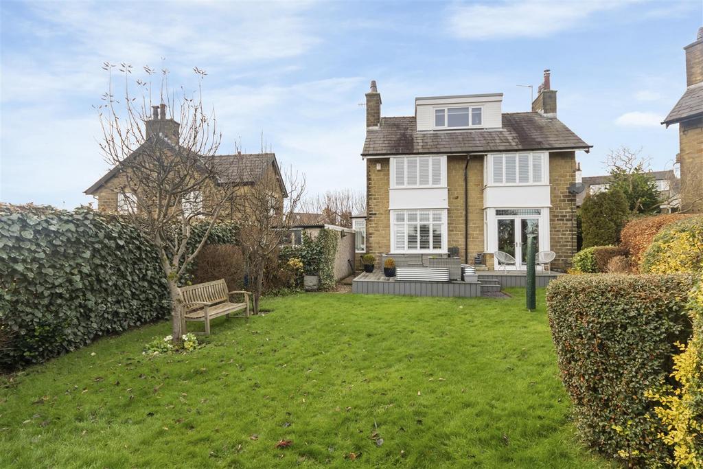 Rear shot and garden