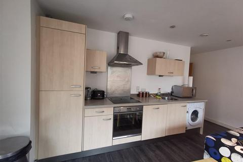 2 bedroom apartment to rent, 14 Waterfront Walk, Birmingham