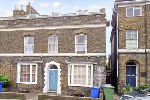 1 bedroom apartment for sale, South Road, Faversham, Kent